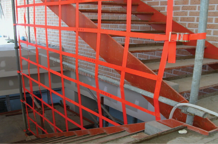 Bằng cách kết hợp giữa tính thẩm mỹ và tính an toàn, các sản phẩm lan can an toàn cầu thang bộ trở nên đẹp hơn và đem lại sự yên tâm hơn cho các gia đình sử dụng cầu thang. Hãy xem hình ảnh liên quan để tìm hiểu thêm về những mẫu lan can an toàn cầu thang bộ phù hợp với không gian nhà bạn.